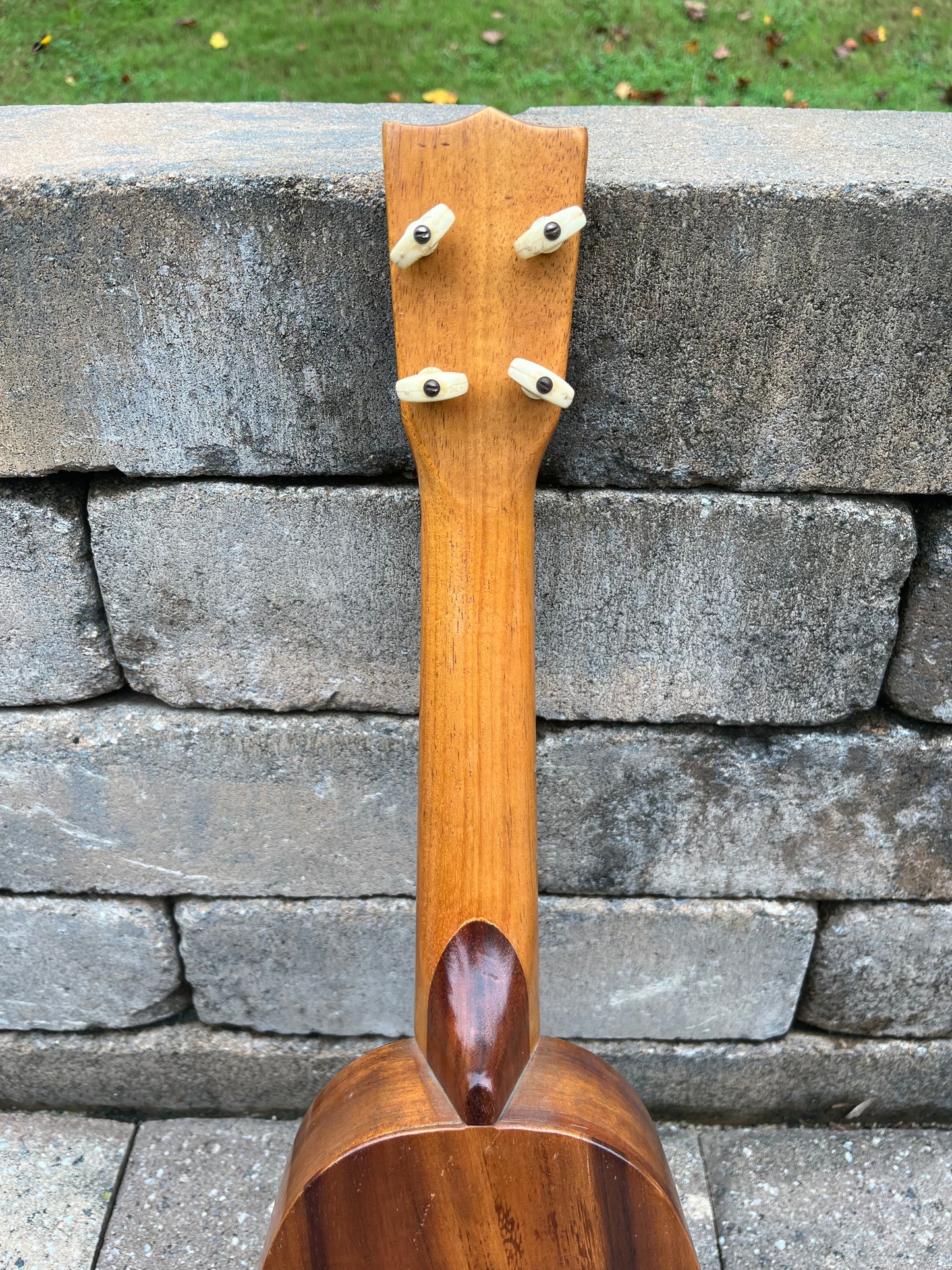 Vintage 1960’s Kamaka Koa Pineapple Ukulele