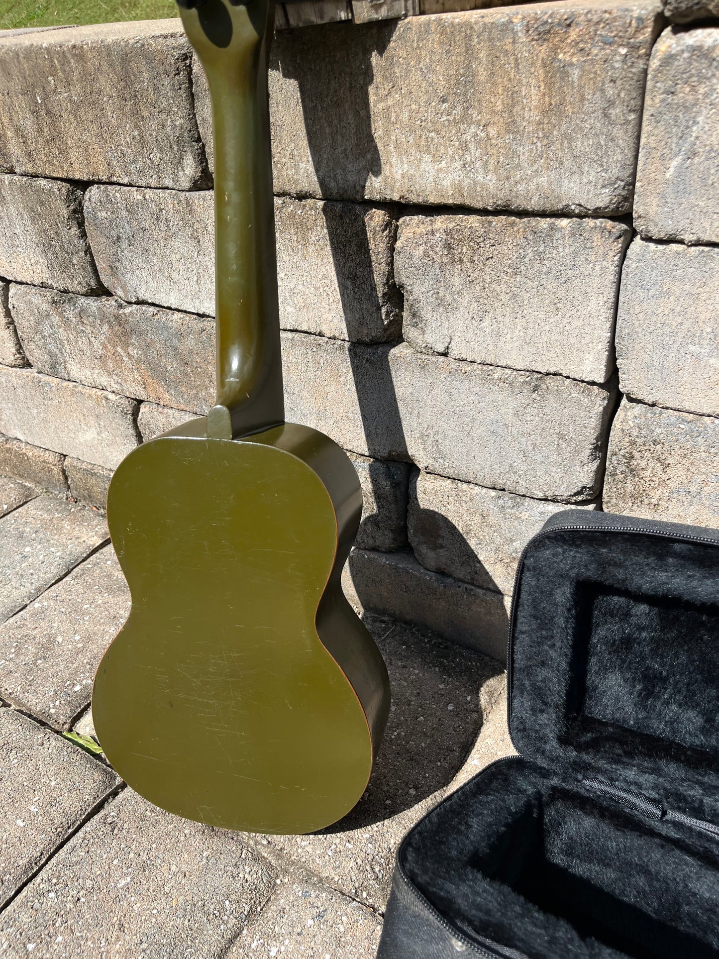 Vintage Regal Concert Green Ukulele