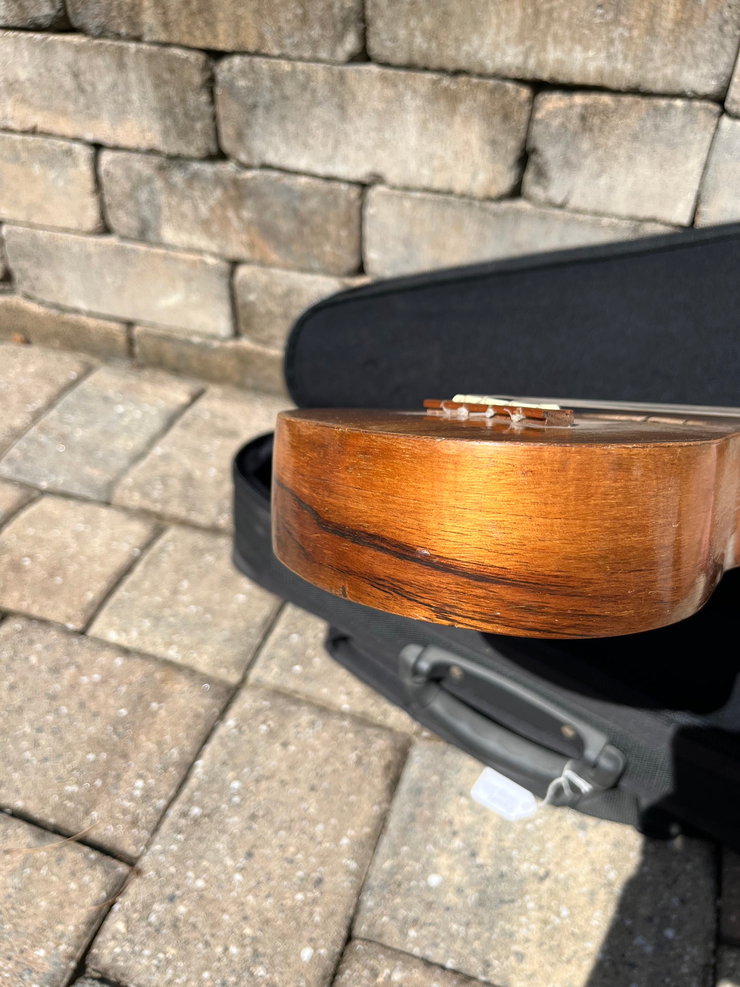 Vintage C Knutsen Harp Ukulele