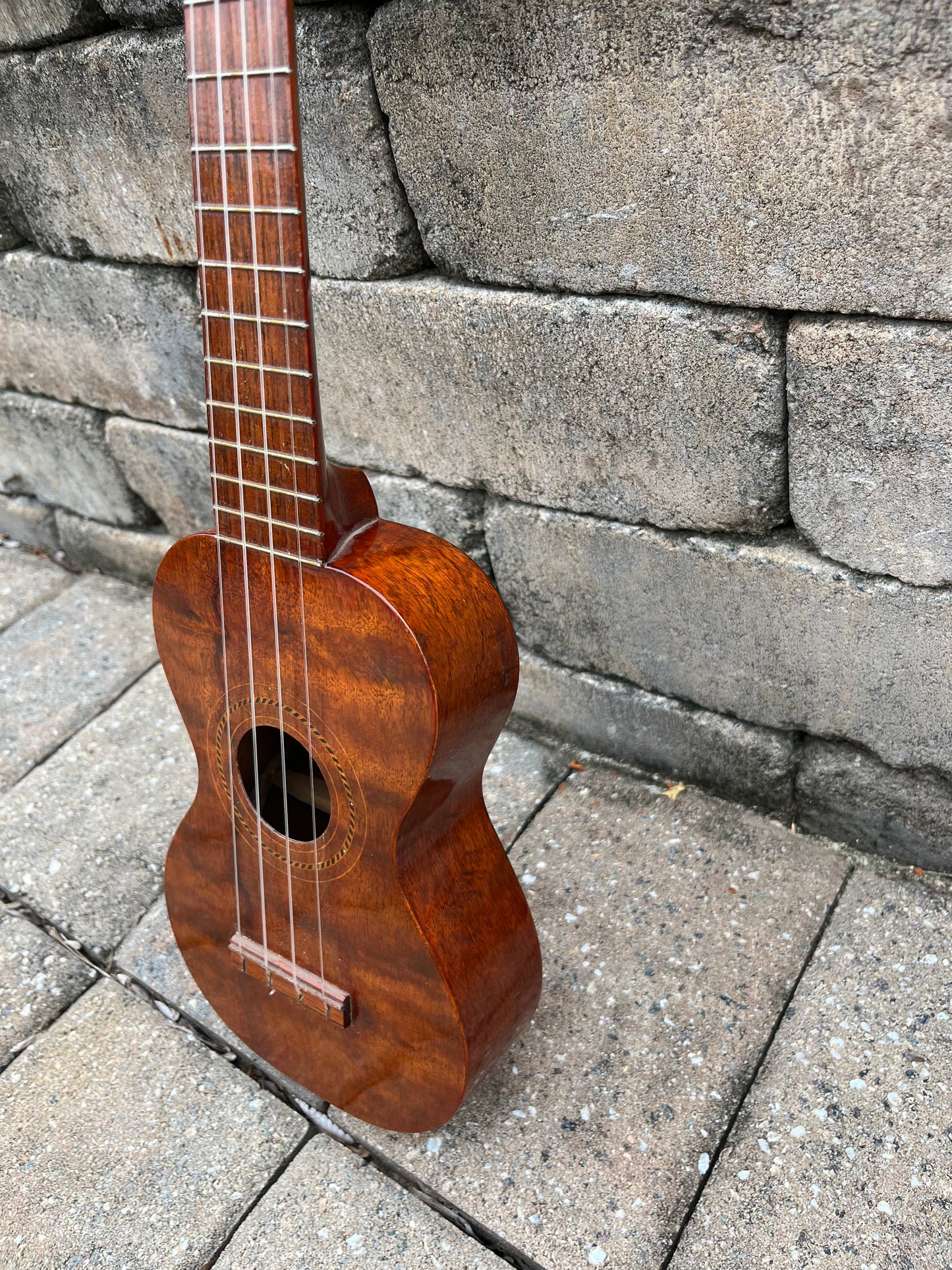Vintage Unis & Co Hawaiian 1920’s Ukulele