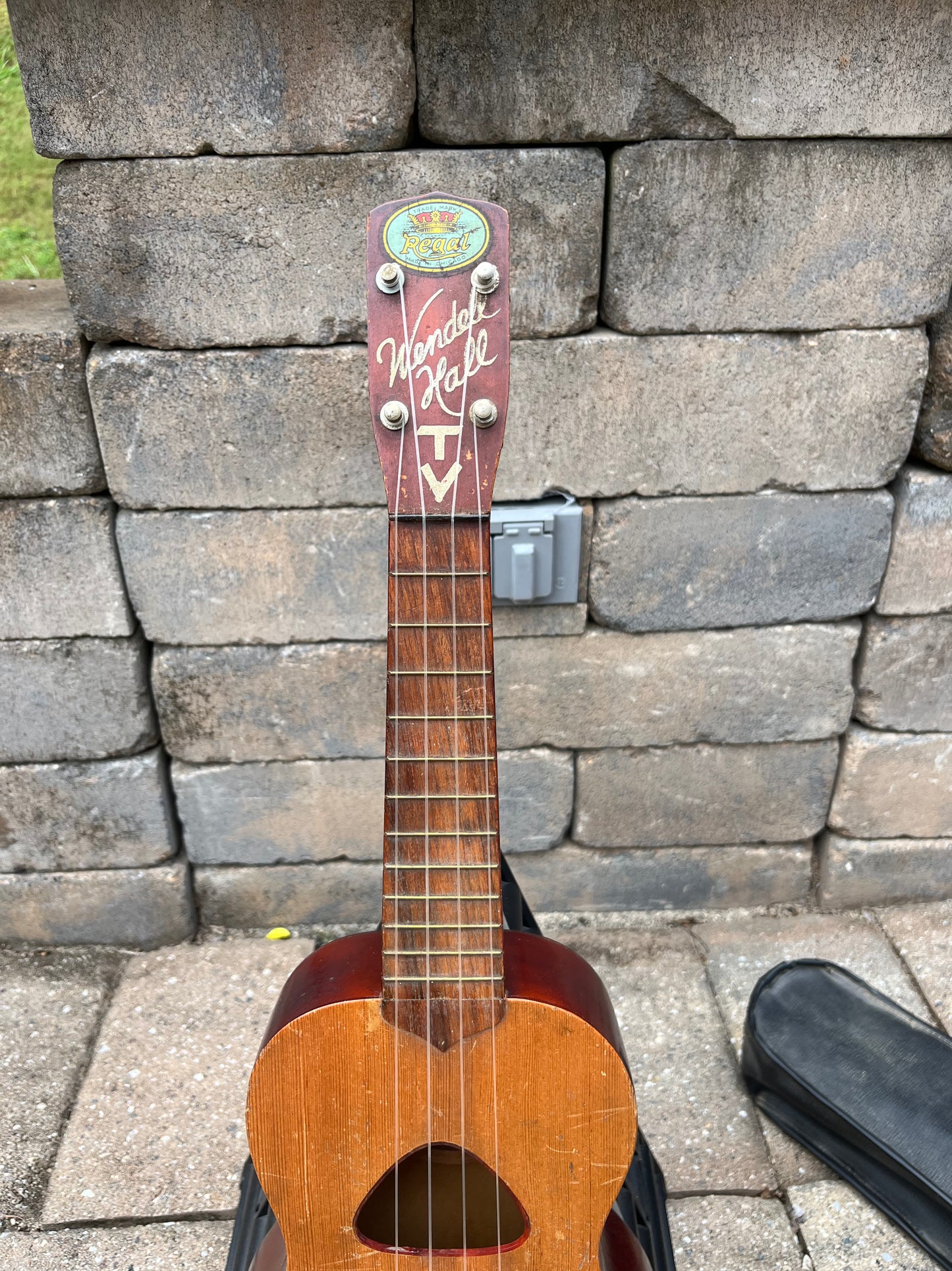Vintage 1930’s Regal Wendell Hall TV Ukulele