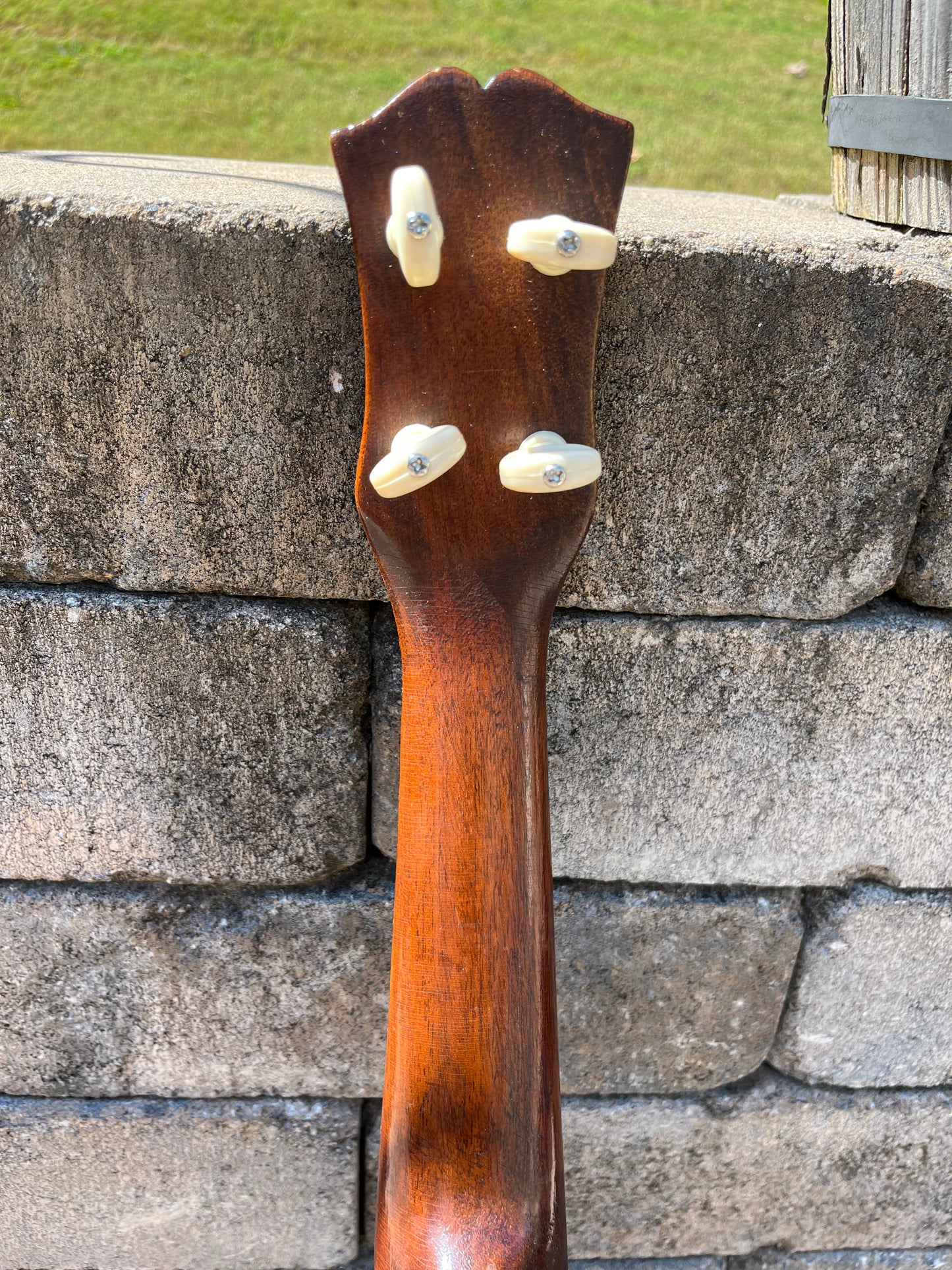 Vintage 1920’s Hawaiian Soprano Ukulele