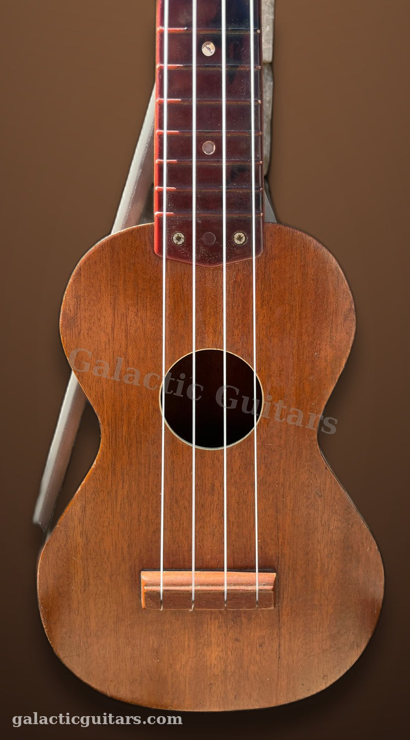 Vintage 1950’s Harmony Roy Smeck Ukulele