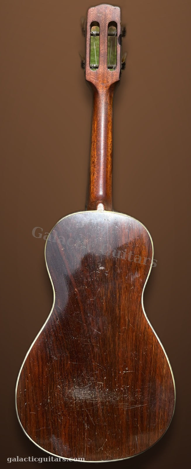 Vintage De-VeKey Style 4 Ukulele